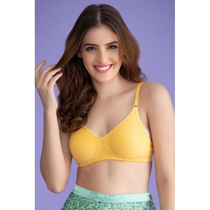 

Clovia Non-Padded Non-Wired Full Cup T-shirt Bra in Yellow - Cotton Rich - BR0184P02, Light yellow