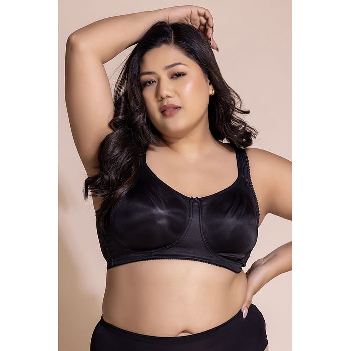 

Clovia Non-Padded Non-Wired Full Figure Bra in Black - BR2531P13