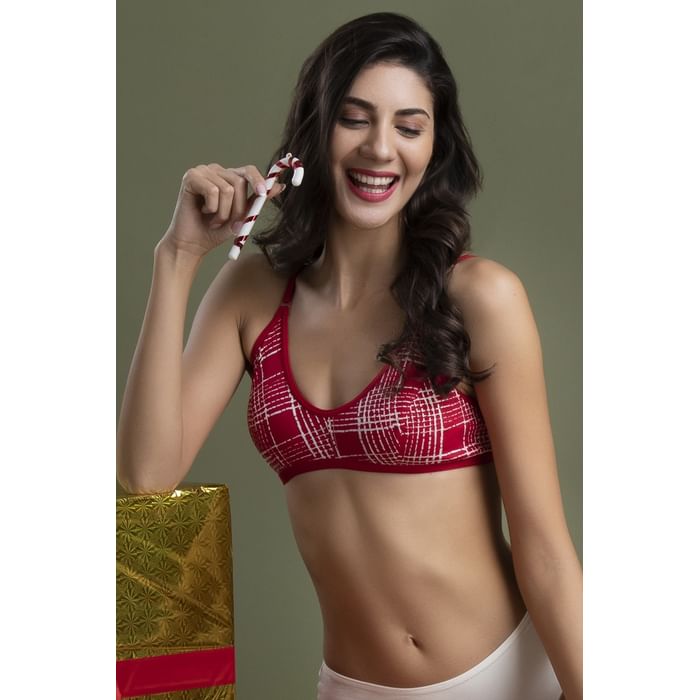 

Clovia Non-Padded Non-Wired Full Coverage Printed T-Shirt Bra in Red- 100% Cotton - BR1678P04