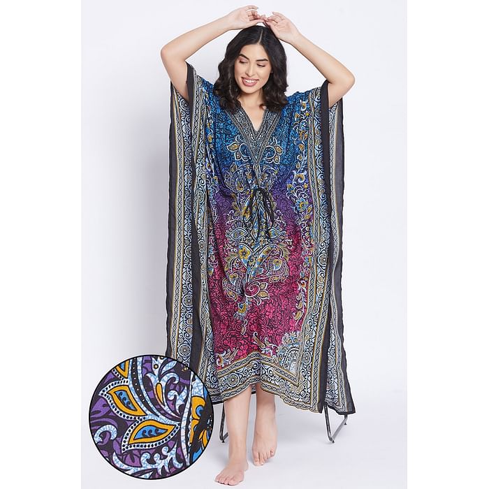 

Clovia Print Me Pretty Long Kaftan in Pink - Crepe - NS0865D22, Light pink