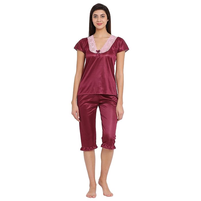 

Clovia Satin Top & Capri Set - NS1137P15, Purple