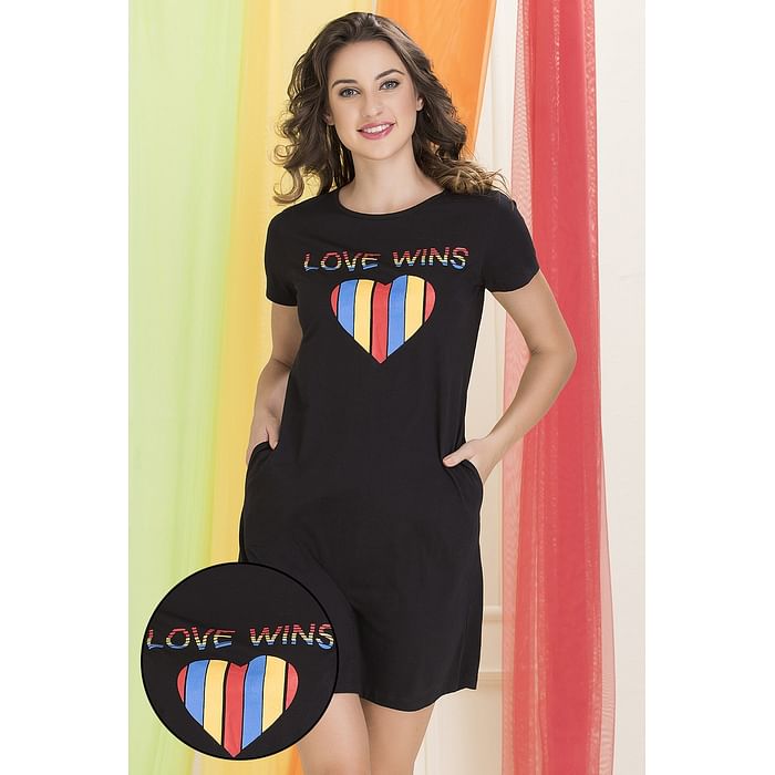 

Clovia Cotton Rich Heart Print Short Night Dress In Black - NS1209T13