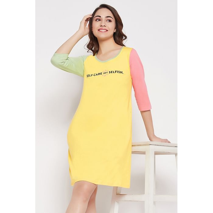 

Clovia Quirky Quotes Colourblocked Short Night Dress in Yellow - 100% Cotton - NS1233P02, Light yellow