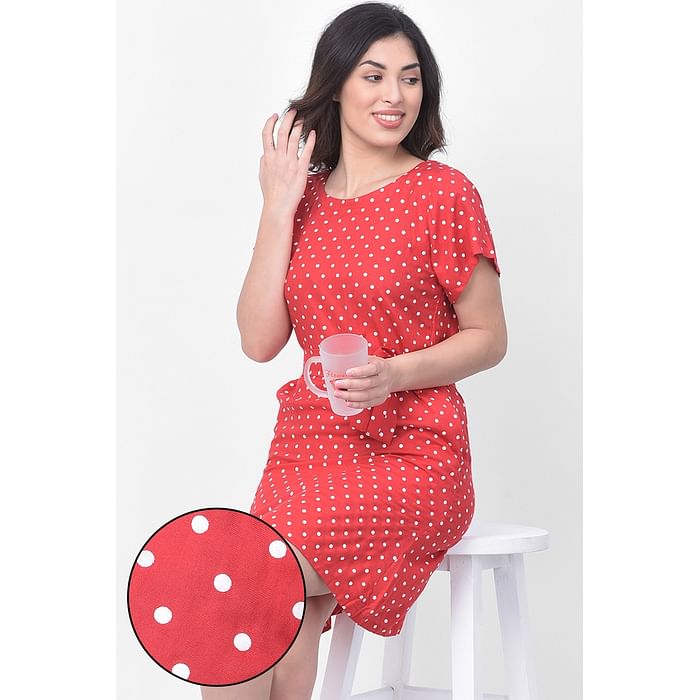 Clovia - Clovia Polka Print Short Night Dress in Red- Rayon – NS1335P04