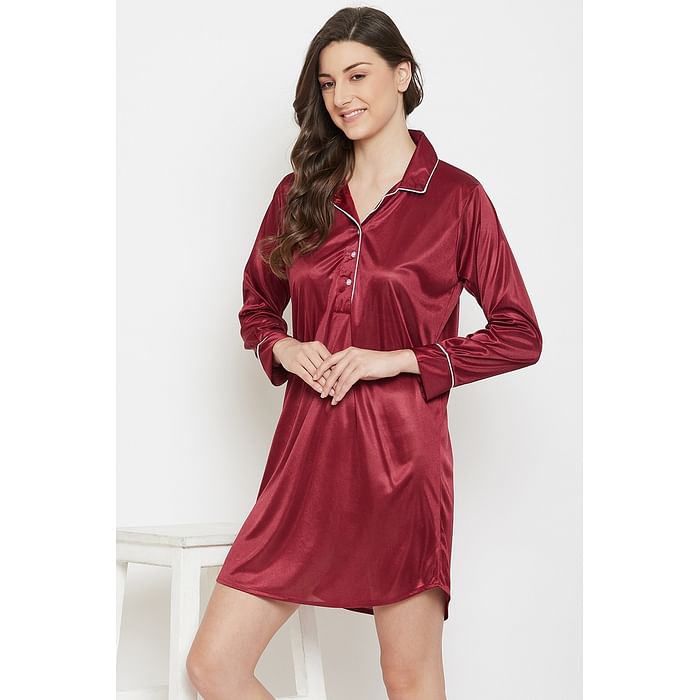 Clovia - Clovia Button Me Up Short Nightdress in Maroon – Satin – NS1356P09
