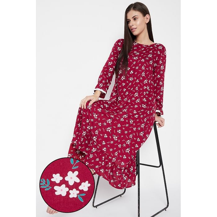 

Clovia Pretty Florals Mid Length Nighty in Maroon - Cotton Rich - NS1358P09
