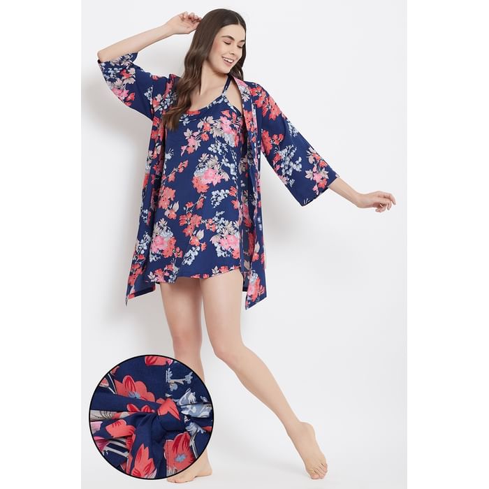

Clovia Pretty Florals Babydoll & Robe in Navy - Crepe - NSC329E08