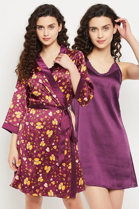 

Clovia Chic Basic Night Dress & Pretty Florals Robe Set in Wine Colour - Satin - NSC351R15, Purple
