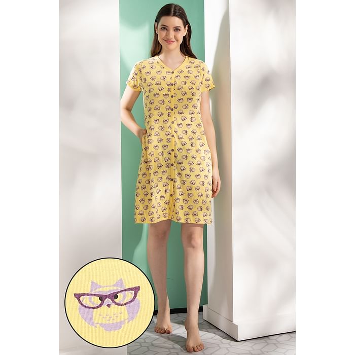 

Clovia Owl Print Button Me Up Short Nightdress in Yellow - 100% Cotton - NS1348P02, Light yellow