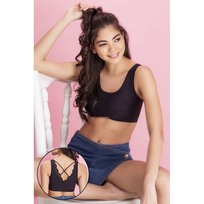 

Clovia Low Impact Padded Sports Bra with Criss-Cross Back in Black - BR1977P13