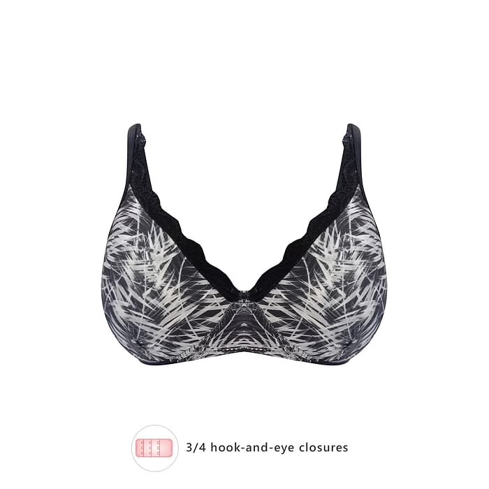 

Clovia Padded Non-Wired Full Cup Abstract Print T-shirt Bra in Black - BR2252P13