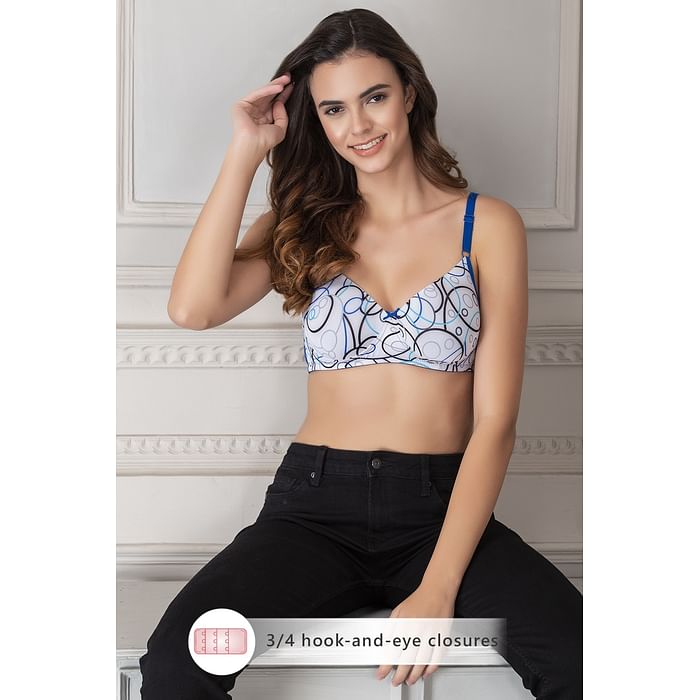 

Clovia Padded Non-Wired Full Cup Abstract Print T-shirt Bra in White - BR1277Y18