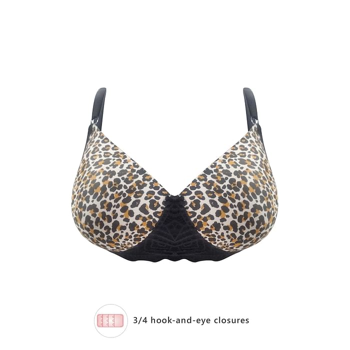 

Clovia Padded Non-Wired Full Cup Animal Print T-shirt Bra in Black - Lace - BR1806O13