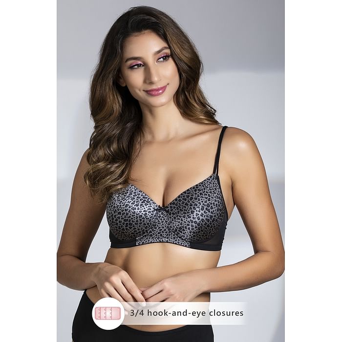 

Clovia Padded Non-Wired Full Cup Animal Print T-shirt Bra in Grey - BR1737W13, Black