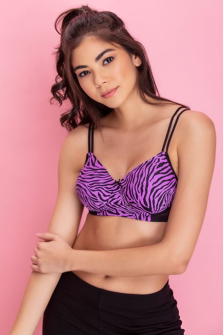 Buy Padded Non-Wired Full Cup Animal Print T-shirt Bra in Light Purple  Online India, Best Prices, COD - Clovia - BR1737C12