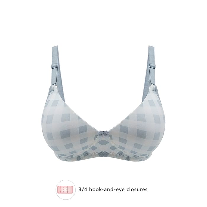 

Clovia Padded Non-Wired Full Cup Checkered Multiway T-Shirt Bra in Powder Blue - BR0935M03, Light blue