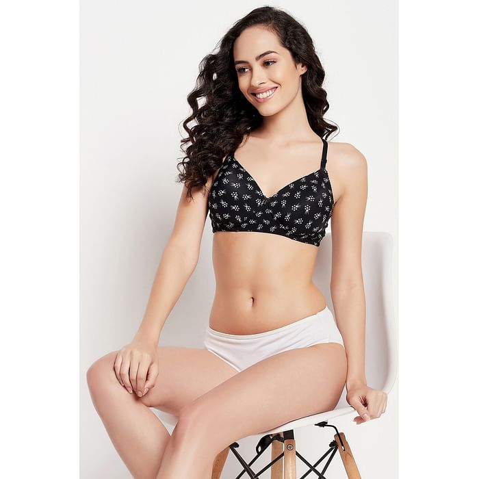 

Clovia Padded Non-Wired Full Cup Floral Print Multiway T-shirt Bra in Black - BR1277R13