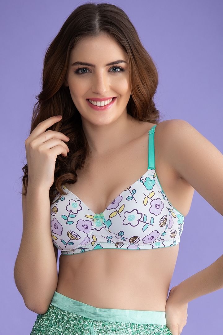 Buy Padded Non-Wired Full Cup Floral Print Multiway T-shirt Bra in White  Online India, Best Prices, COD - Clovia - BR0935K18