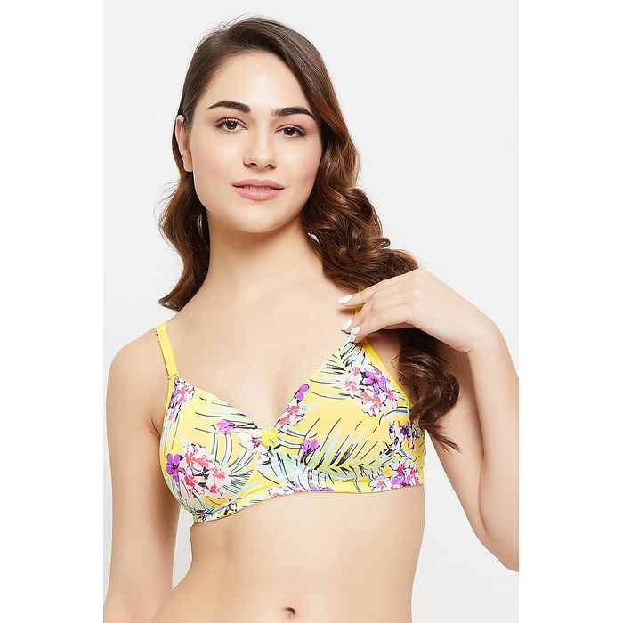 

Clovia Padded Non-Wired Full Cup Floral Print Multiway T-shirt Bra in Yellow - BR0935Y02, Light yellow