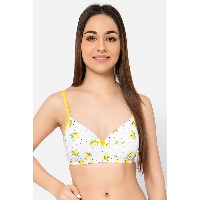 

Clovia Padded Non-Wired Full Cup Lemon Print T-shirt Bra in White - BR2393E18