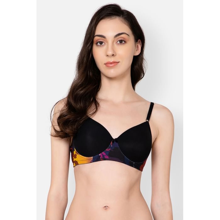 

Clovia Padded Non-Wired Full Cup T-shirt Bra in Black - BR2347K13