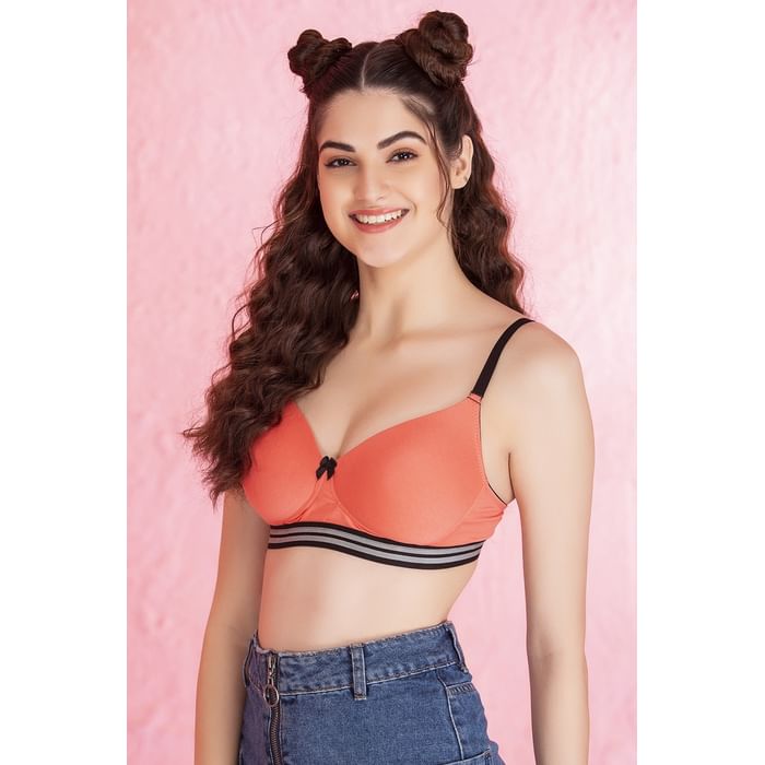 

Clovia Padded Non-Wired Full Cup T-shirt Bra in Peach Pink - Cotton - BR2184P22, Light pink