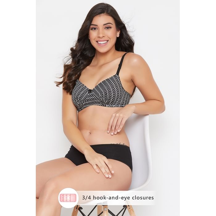 

Clovia Padded Non-Wired Full Cup Printed Multiway T-shirt Bra in Black - BR0935F13