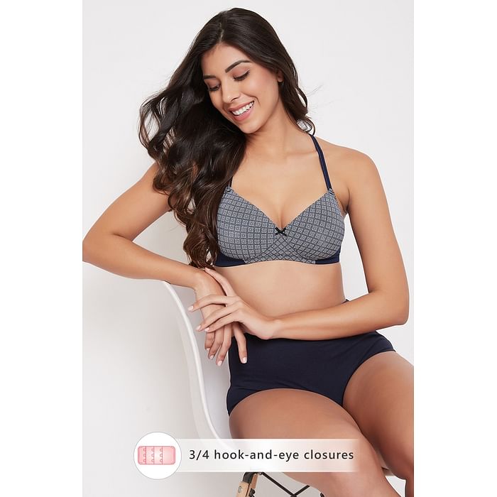 

Clovia Padded Non-Wired Full Cup Printed Racerback Bra in Black - BR1751M13