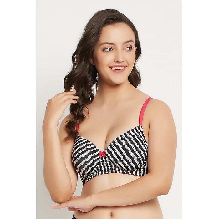 

Clovia Padded Non-Wired Full Cup Printed T-shirt Bra in Black - BR2393G13