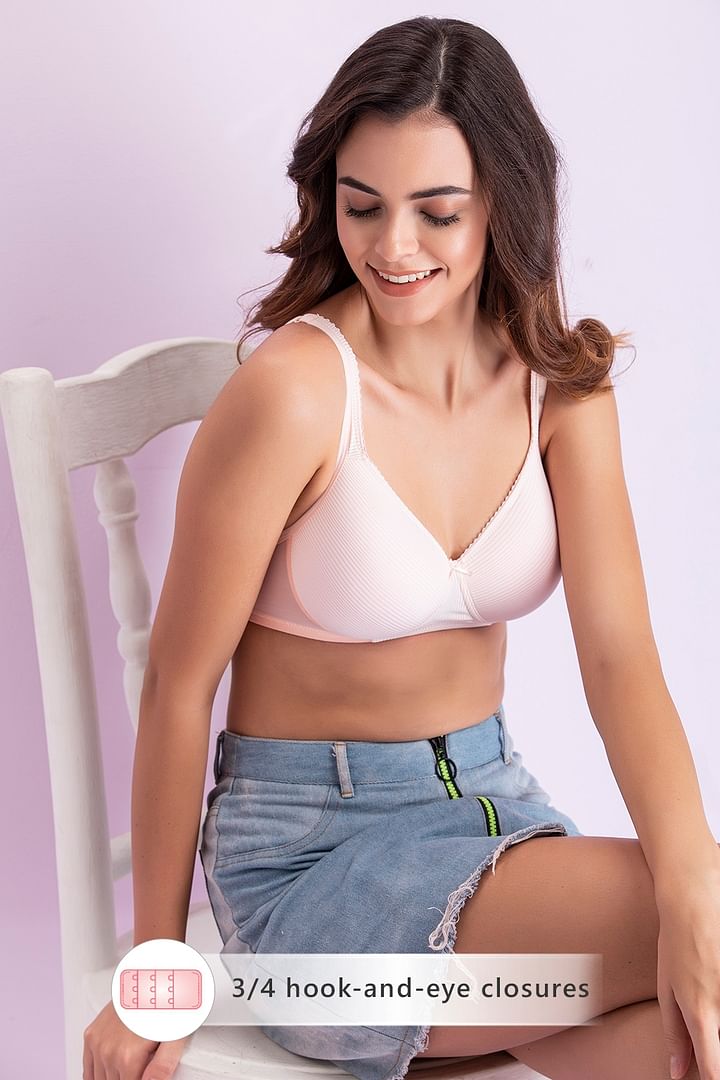 Buy Padded Non-Wired Full Cup Self-Striped T-Shirt Bra in Baby Pink Online  India, Best Prices, COD - Clovia - BR1386M22