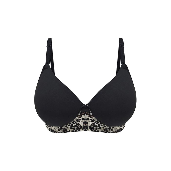 

Clovia Padded Non-Wired Full Cup T-shirt Bra in Black - BR1897I13