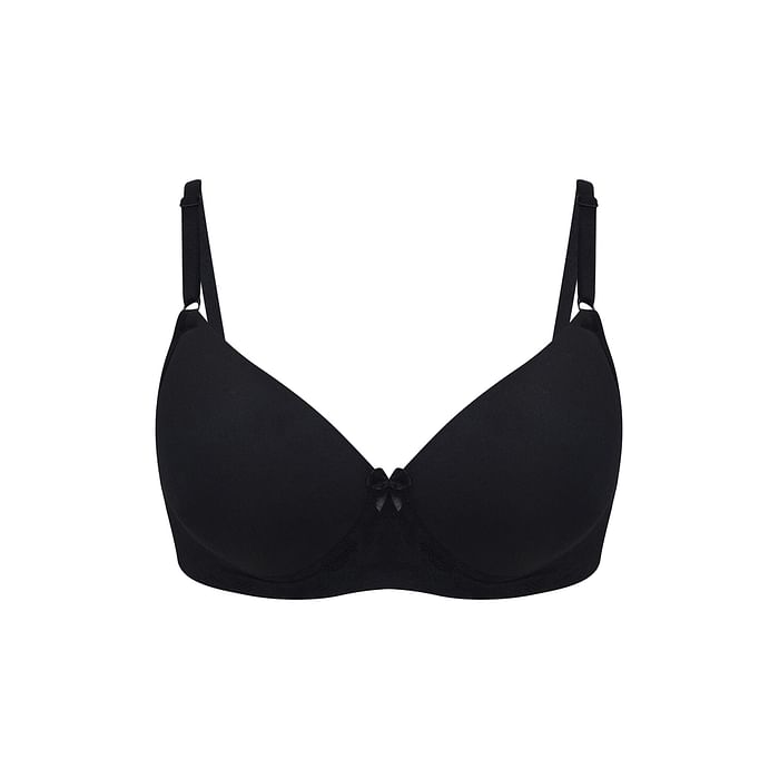 

Clovia Padded Non-Wired Full Cup T-shirt Bra in Black - BR1897Q13