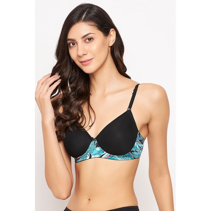 

Clovia Padded Non-Wired Full Cup T-shirt Bra in Black - BR1897F13