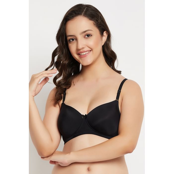 

Clovia Padded Non-Wired Full Cup T-shirt Bra in Black - BR1644P13