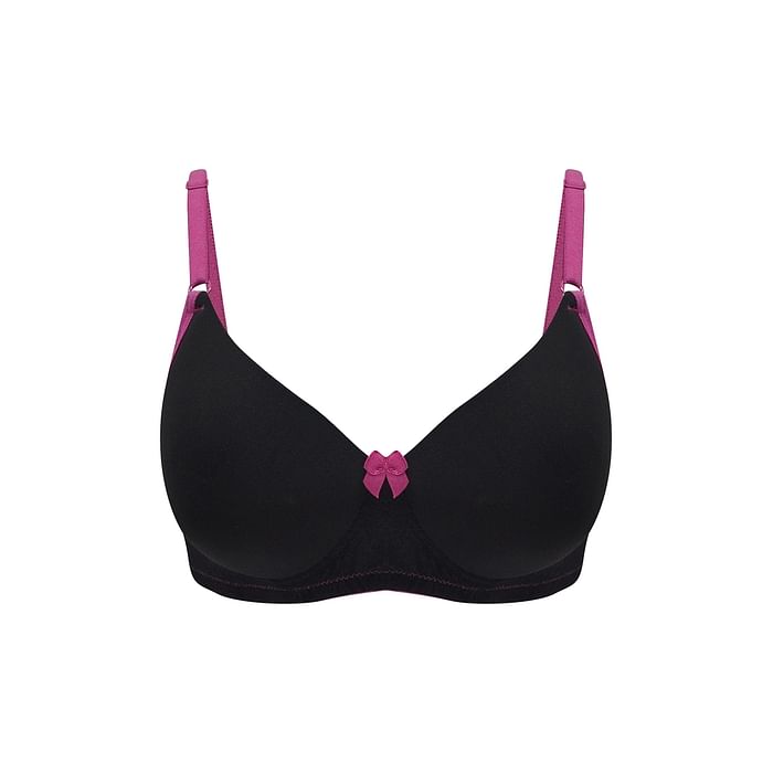 

Clovia Padded Non-Wired Full Cup T-shirt Bra in Black - BR1897V13