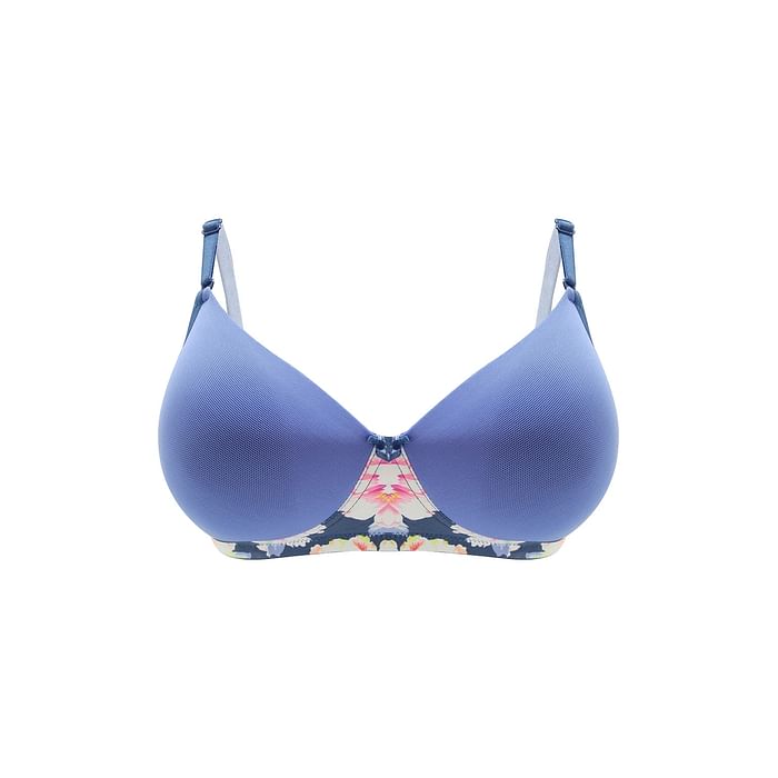 

Clovia Padded Non-Wired Full Cup T-shirt Bra in Light Blue - BR1897Y03