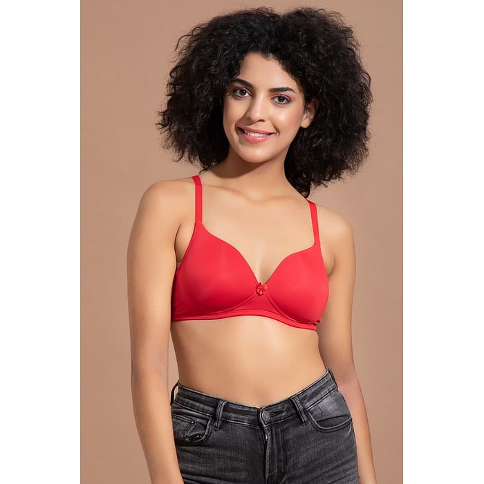 

Clovia Padded Non-Wired Full Cup T-shirt Bra in Red - BR1866V04