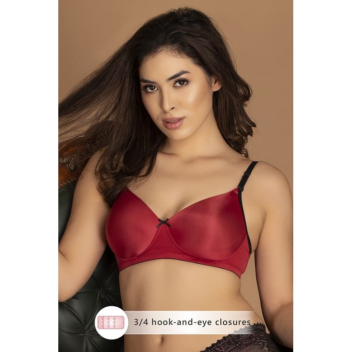 

Clovia Padded Non-Wired Multiway T-shirt Bra - BR1774R04, Red