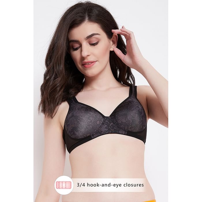 

Clovia Padded Non-Wired Printed Full Coverage T-Shirt Bra in Dark Grey - BR1386G13, Black