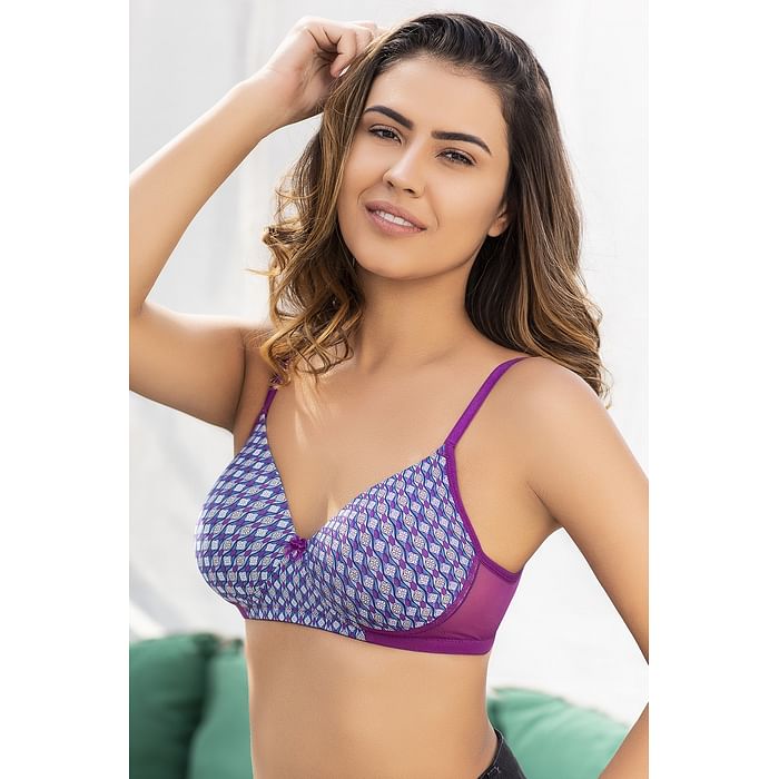

Clovia Padded Non-Wired Full Coverage Printed T-Shirt Bra in Purple - BR1737G15