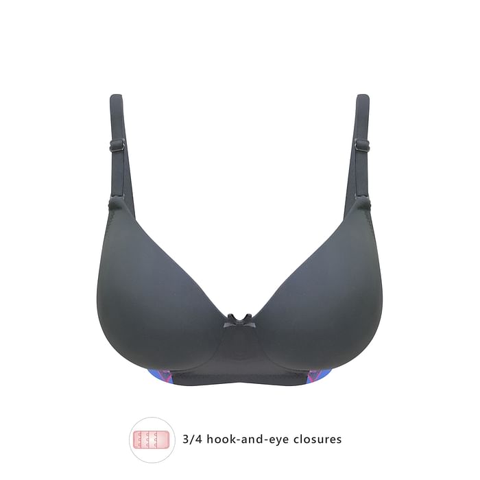 

Clovia Padded Non-Wired Full Cup T-shirt Bra in Black - BR2122P13