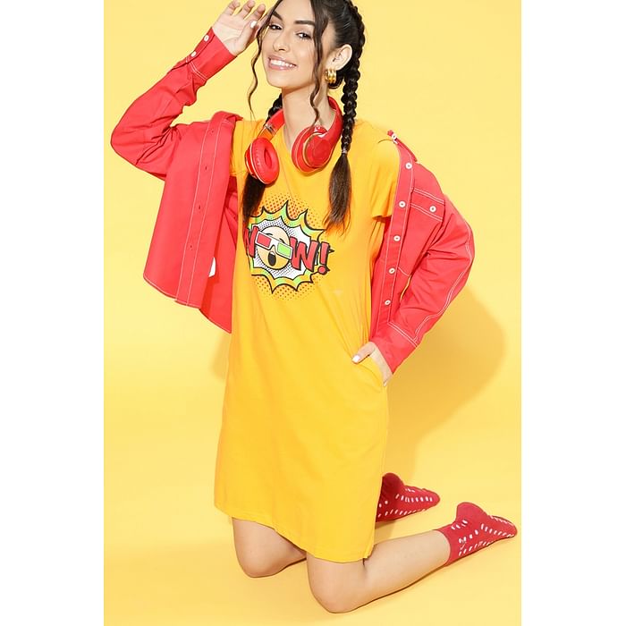 

Clovia Emoji Print Sleep Tee in Yellow - 100% Cotton - NS1233A07, Mustard