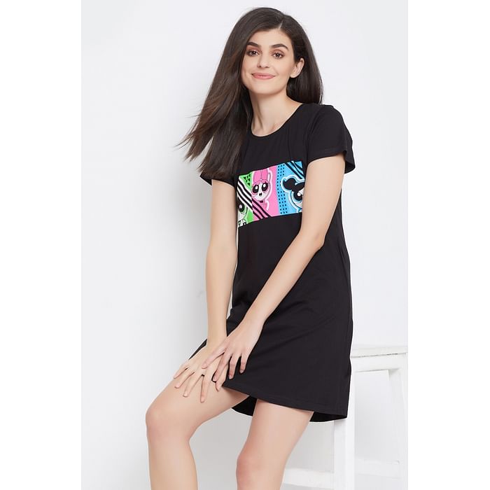 

Clovia Powerpuff Girls Print Sleep Tee in Black - 100% Cotton - NS1209D13