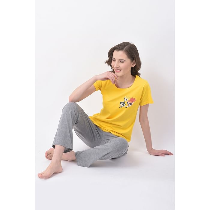 

Clovia Powerpuff Girls Print Top in Yellow- 100% Cotton - LT0145P07, Mustard