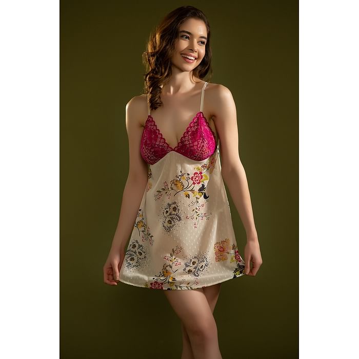

Clovia Pretty Florals Babydoll in White - Georgette - NS1404P18