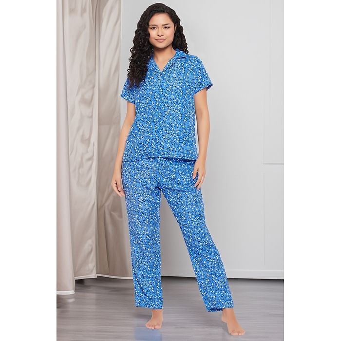 

Clovia Pretty Florals Button Down Shirt & Pyjama Set in Blue - Rayon - LS0636H08, Navy