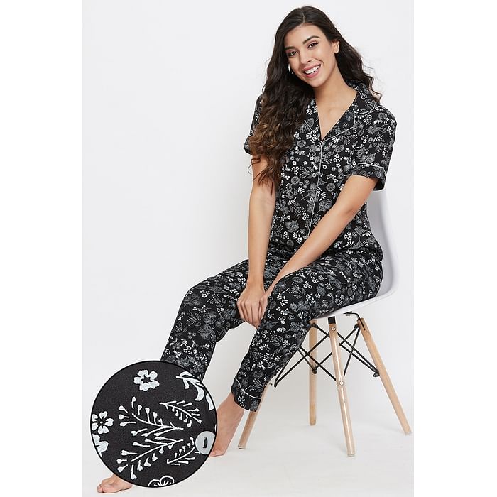 

Clovia Pretty Florals Button Me Up Shirt & Pyjama in Black - Rayon - LS0385H13