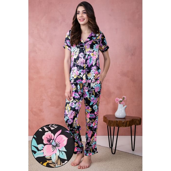 

Clovia Pretty Florals Button Me Up Shirt & Pyjama Set in Black - Satin - NS1212P19, Multicolour