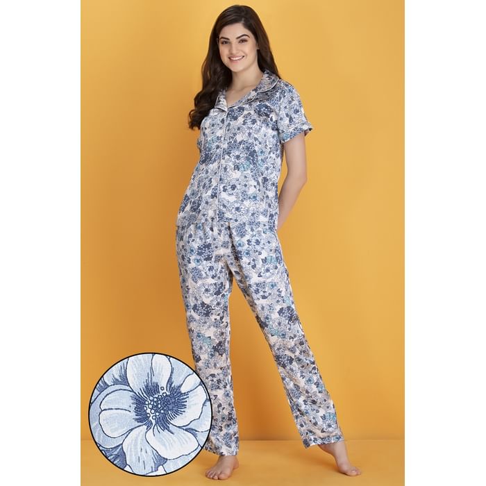 

Clovia Pretty Florals Button Me Up Shirt & Pyjama Set in White - Satin - NS1212P18