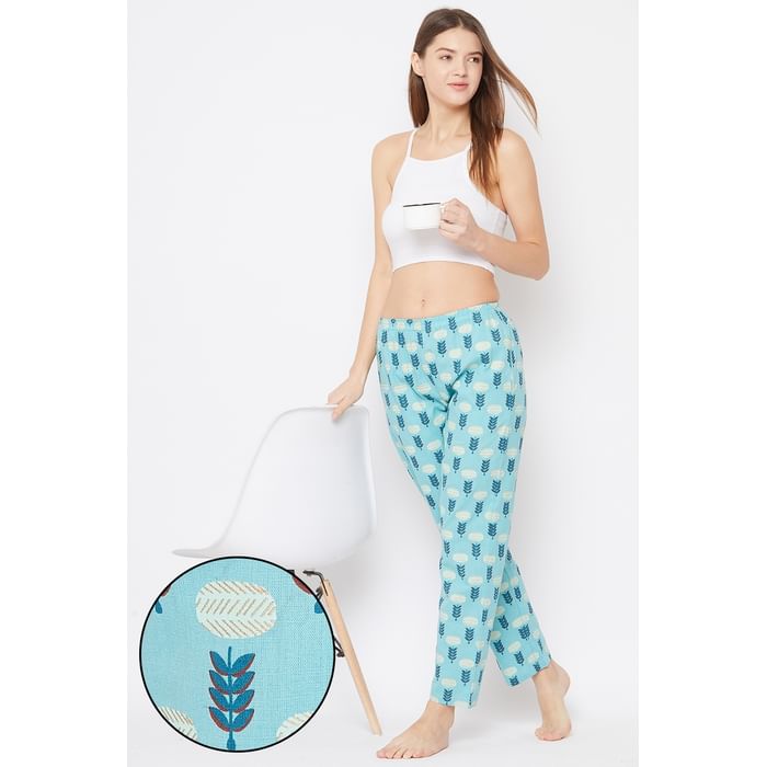 

Clovia Pretty Florals Pyjama in Sky Blue - 100% Cotton - LB0179P03, Light blue